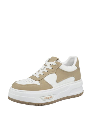 sand white